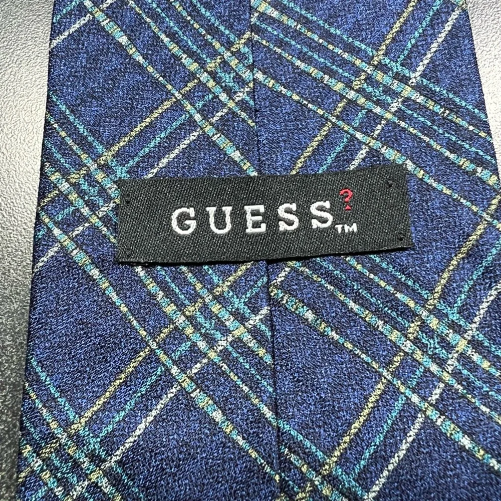Guess Mens Tie Necktie Multicolor Plaid 100% Silk Tied Wide Classic USA 56 In